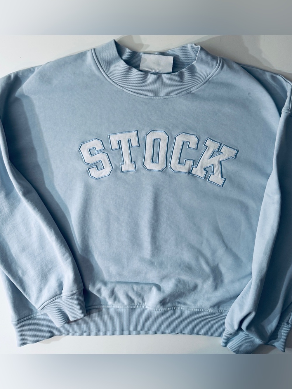 STOCK THE LABEL- ITS VIRAL & SOLD OUT EVERYWHERE! NEW WITHOUT TAGS!